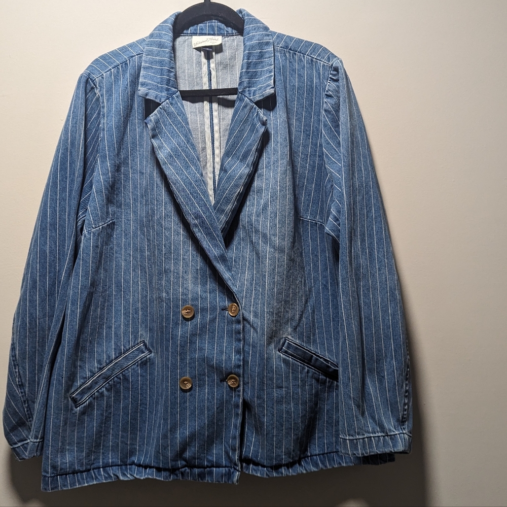 NWOT Universal Thread denim jacket - Picture 2 of 6